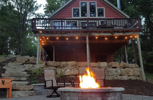 De Soto Cabin | Kid Friendly Bluff House with incredible Mississippi River Views!