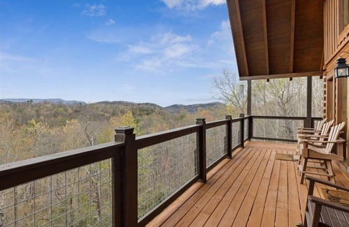 Pigeon Forge Cabin | Kid-Friendly Cabin w/a View