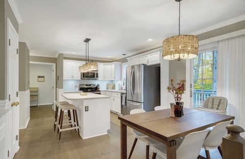 Newark House | Kid-Friendly Near UD, 1st-Floor Master + Office
