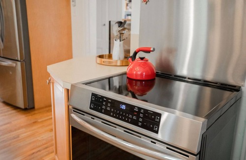 Lower Avenues House | Kid-Friendly Stay with Backyard: Long Stays