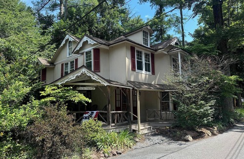 Mount Gretna Heights Cottage | ​Kid-Friendly Woods Hub! Walk to Lake & Shows
