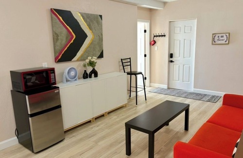 North Albuquerque Acres House | Kids Friendly 3-bedroom Suite with Gorgeous Mountain View