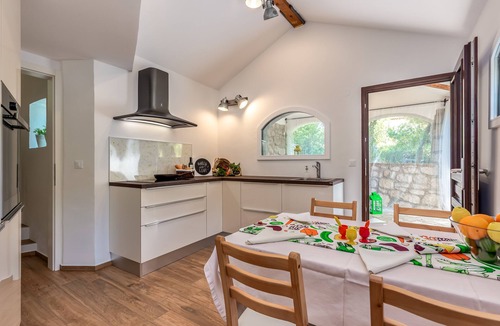 Omisalj House | Kids friendly house with large private, fenced garden, pool, 1km beach