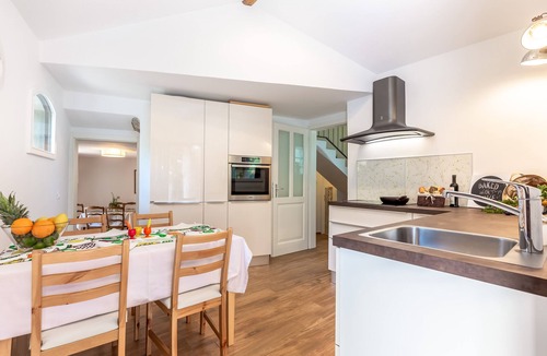 Omisalj House | Kids friendly house with large private, fenced garden, pool, 1km beach