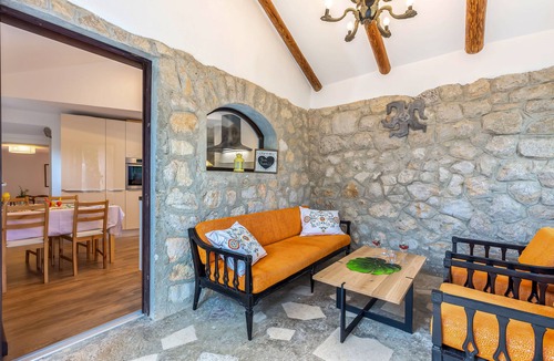 Omisalj House | Kids friendly house with large private, fenced garden, pool, 1km beach