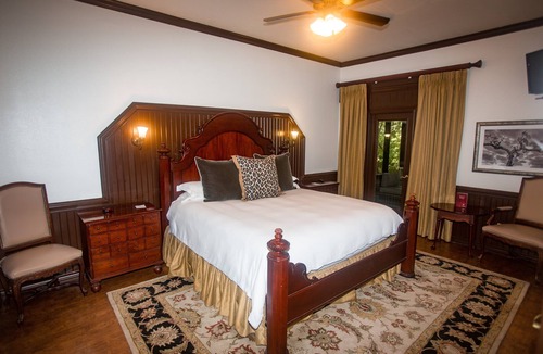 Tyler Bed & Breakfast | Kiepersol Bed and Breakfast