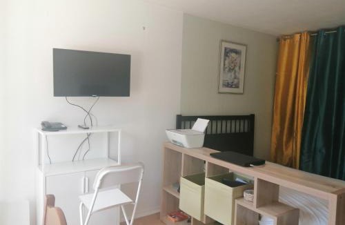 Plaisir Apartment | KIEVAILLE