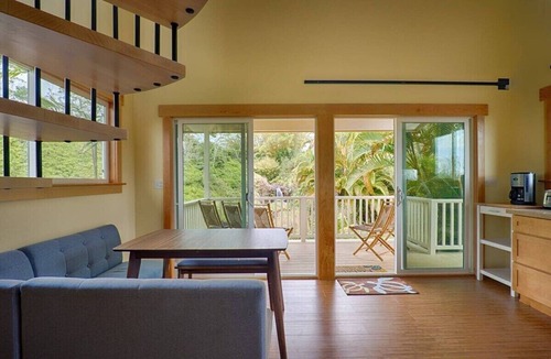 Hilo Cabin | Kikala Waterfall Lodge