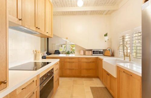 Cowes House | Kilara Cottage 3-Bed 2-Bath