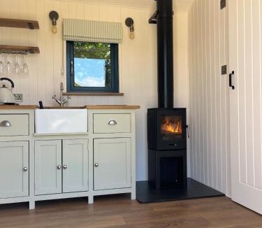 Mabe Apartment | Kilden Hut - Perranwell Station