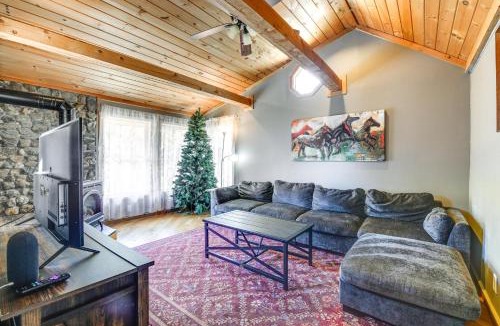 Stockbridge House | Killington Area Escape w/Deck, Views & Hot Tub!