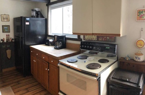 Bridgewater Corners House | Killington, Right Side of Duplex, Outside HotTub, Charming, Cozy, Clean
