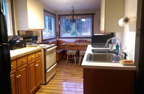 Bridgewater Corners House | Killington, Right Side of Duplex, Outside HotTub, Charming, Cozy, Clean