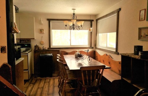 Bridgewater Corners House | Killington, Right Side of Duplex, Outside HotTub, Charming, Cozy, Clean