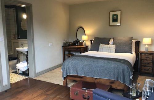 Woodstock Hotel | Killingworth Castle