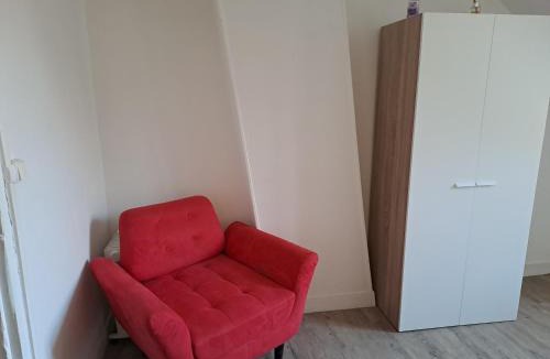 Pont-sur-Yonne Apartment | Kilomètre 99