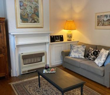 Benalla House | Kilparney House