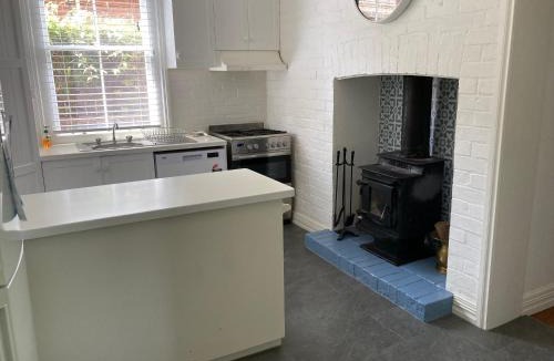 Benalla House | Kilparney House