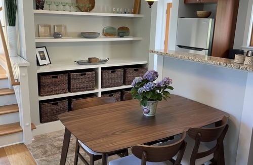 Historic Montford House | Kim's Cottage