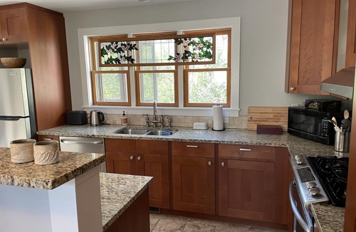 Historic Montford House | Kim's Cottage