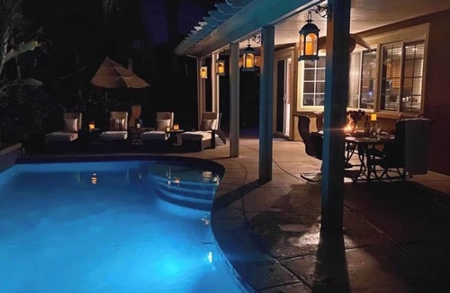 Lake Elsinore House | Kimberlys Chandelier Château Palm Resort, 6 Bed 5 Bath. Salt Water Pool + SPA!