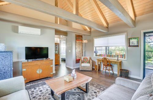 Thurston House | Kimiko Getaway with Fire Pit 15 Mi to Eugene