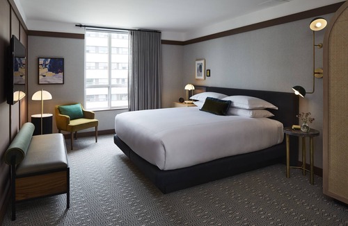 Bloor-Yorkville Hotel | Kimpton Saint George by IHG