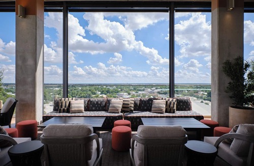 Downtown San Antonio Hotel | Kimpton Santo San Antonio - Riverwalk by IHG