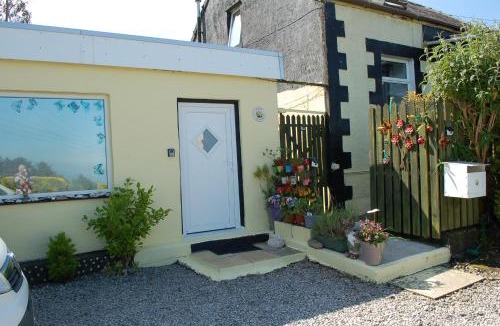 Dinas Apartment | Kims Retreat