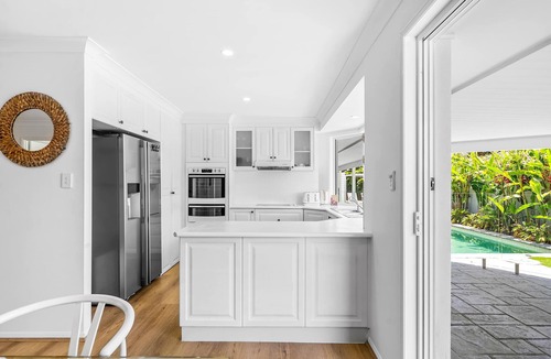 Helensvale House | Kin By Khove Summary: