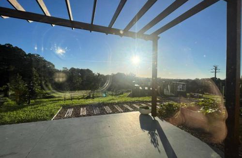 Kin Kin House | Kin Kin Farm House - Pets Allowed