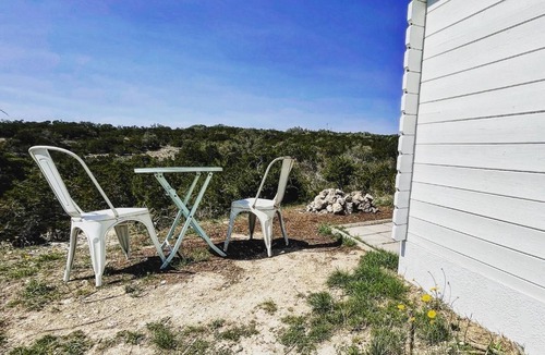 Dripping Springs Cabin | Kindness Cabin @ 13 Acres - Yoga/Stargaze/Hike