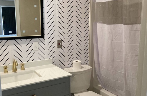 Wappapello Resort | KIng and queen rooms adjoin w/high speed internet