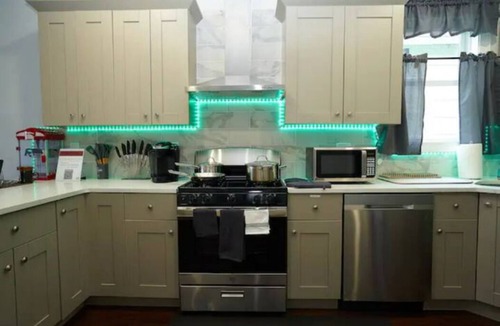 Constable Hook Apartment | King Bd - Deck - 80" Movie Screen