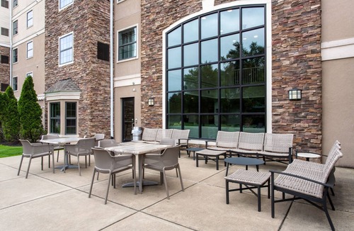 West Seneca Apartment | King Bed 1-BR Suite w/Kitchen Near Buffalo