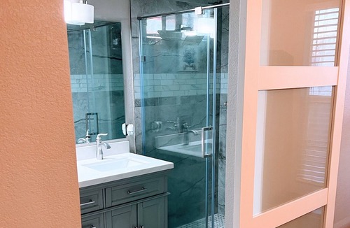 Rancho Cordova House | King Bed Backyard Pet OK Long Term & Short Term