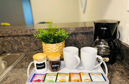 Sherman Apartment | KING bed,central, worker-friendly,LongStayDiscount