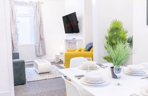 Barrow-in-Furness House | *King Bed* Comfy City House