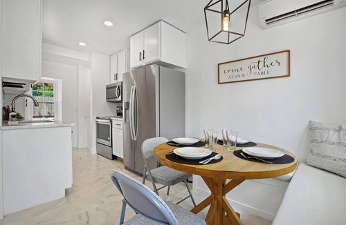 Parkesburg Apartment | King Bed, Cozy Patio Fire-Pit Area