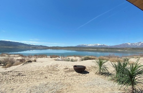 Utah Cabin | King Bed-Firepit-Shade-Chairs-Dark Skies
