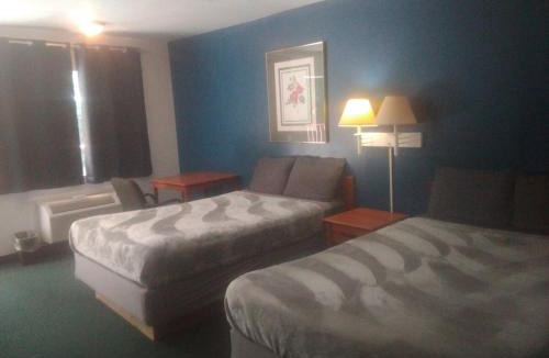 Livingston Apartment | King Bed Hotel Studio 131