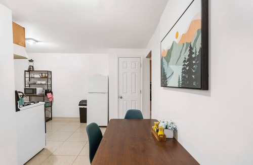 Poughkeepsie Apartment | King Bed Private Parking Fast Internet