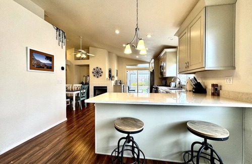 Rancho Cordova House | King Bed Retreat, Pet-Friendly, Rancho Cordova
