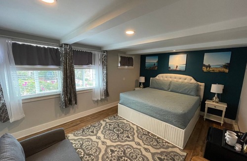 Lopez Island Hotel | King Bed.Steps from Everything in Village.WIFI.Relax