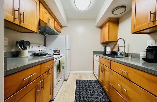 Santa Clara Condo | King bedroom with full amenities