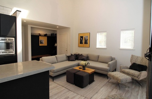 Angel Fire Condo | King Beds, Completely Remodeled, walk to skiing