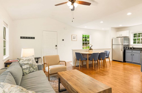 Asheville House | King Beds | FirePlace | HotTub | EVCharger | Grill