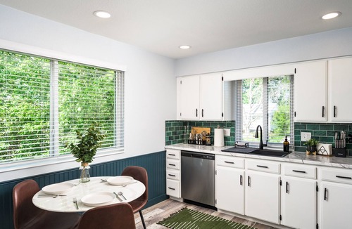 Berkley House | King Beds, In-Unit Laundry, Full Kitchen Close to Downtown Denver & Red Rocks!