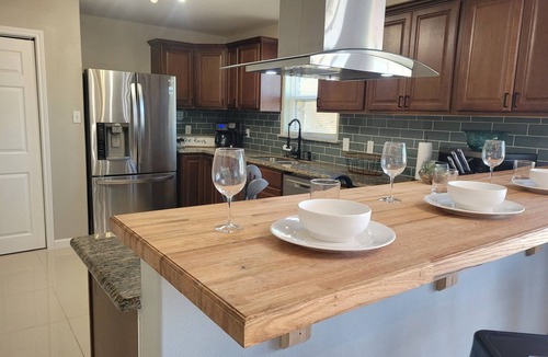 Nassau Bay House | King Beds*NASA*Kemah*HotTub*Arcade Games*