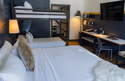 Winter Park Hotel | King & Bunk, Gravity Haus, Near Downtown, 2 Units